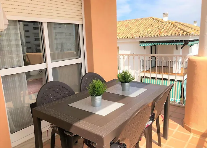 Stylish Apartment With Terrace Arroyo De La Miel